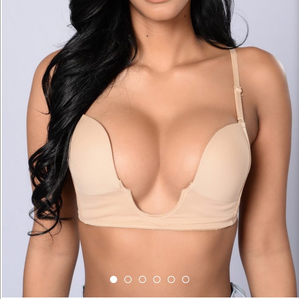 Plunge bra
